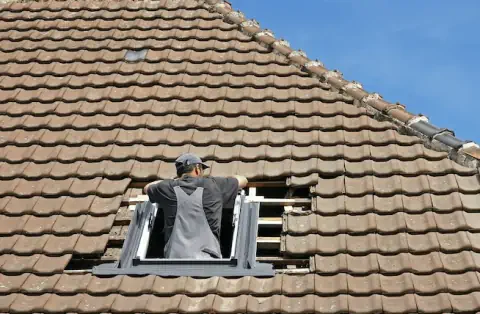 Pose de velux à Saintes